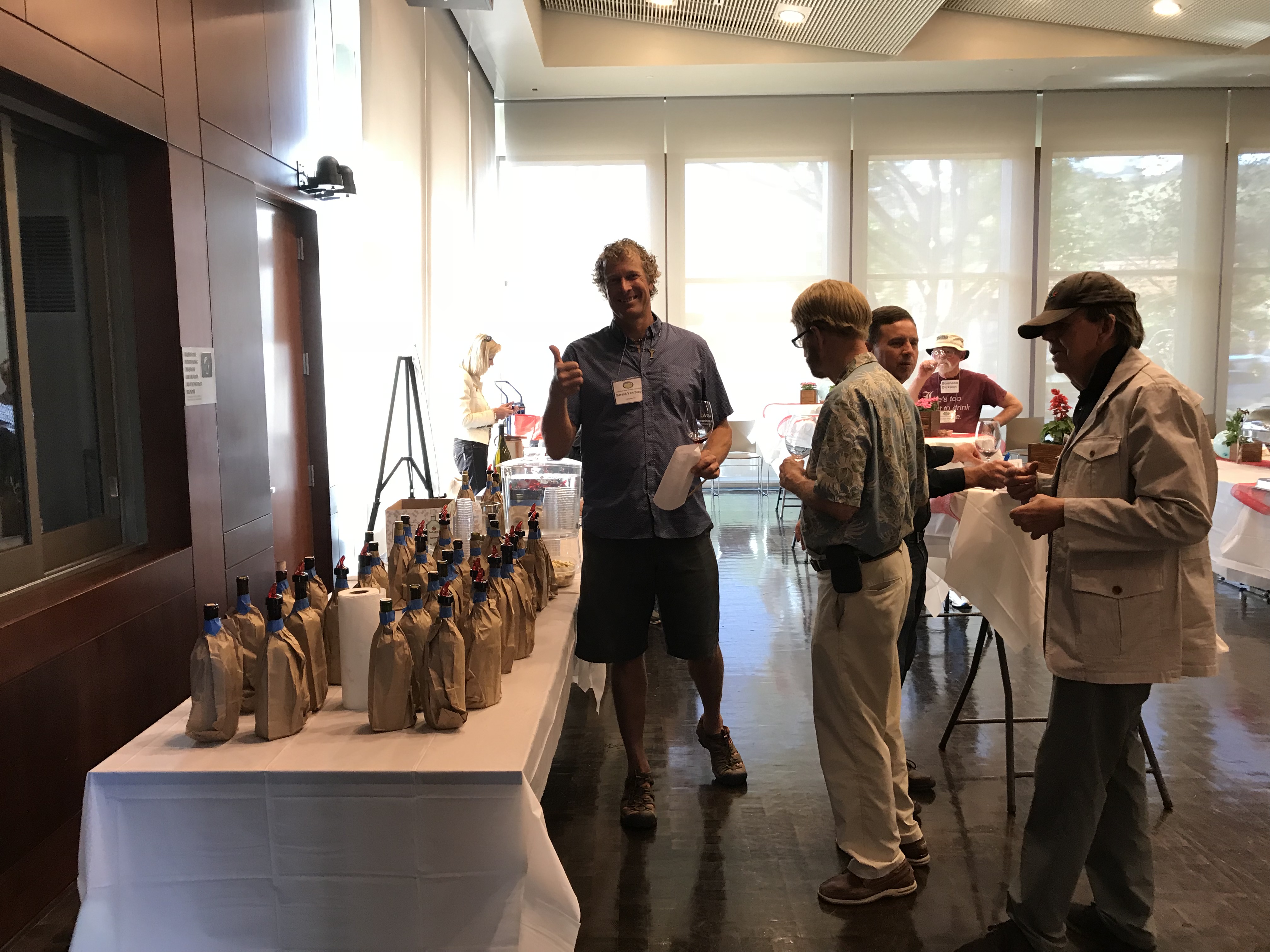 IMG_2438.jpg IMG_2438.jpg